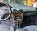 Синий Мерседес А класс, объемом двигателя 1.7 л и пробегом 180 тыс. км за 4013 $, фото 1 на Automoto.ua