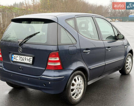 Синий Мерседес А класс, объемом двигателя 1.6 л и пробегом 178 тыс. км за 2750 $, фото 2 на Automoto.ua