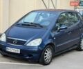 Синий Мерседес А класс, объемом двигателя 1.6 л и пробегом 240 тыс. км за 3700 $, фото 1 на Automoto.ua