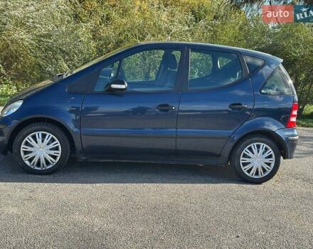 Синий Мерседес А класс, объемом двигателя 1.4 л и пробегом 156 тыс. км за 3600 $, фото 4 на Automoto.ua