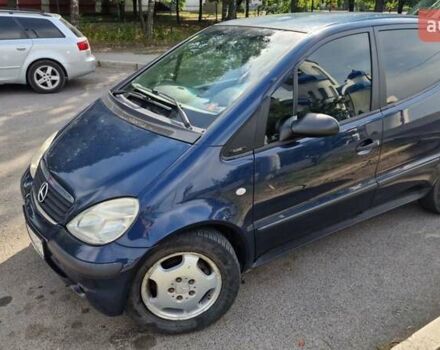 Мерседес А клас 2003 у Чернівцях на Automoto.ua Синій Мерседес А клас, об'ємом двигуна 1.69 л та пробігом 220 тис. км за 4900 $, фото 2 на Automoto.ua