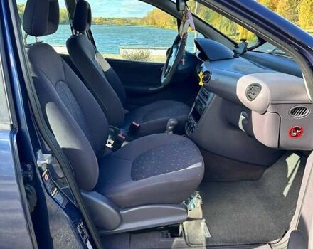 Синий Мерседес А класс, объемом двигателя 1.4 л и пробегом 156 тыс. км за 3600 $, фото 7 на Automoto.ua