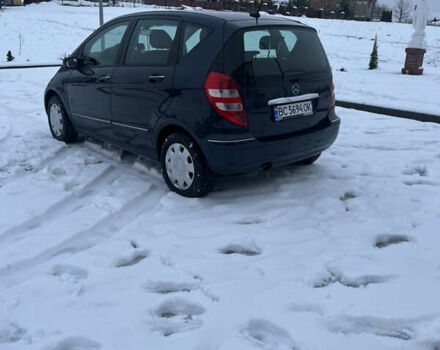 Синий Мерседес А класс, объемом двигателя 1.99 л и пробегом 215 тыс. км за 4500 $, фото 3 на Automoto.ua