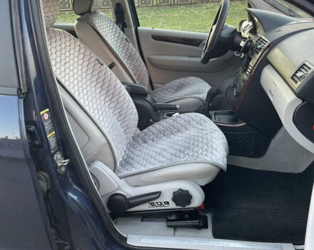 Синий Мерседес А класс, объемом двигателя 2.03 л и пробегом 200 тыс. км за 4000 $, фото 2 на Automoto.ua