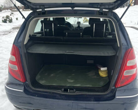 Синий Мерседес А класс, объемом двигателя 1.99 л и пробегом 215 тыс. км за 4500 $, фото 10 на Automoto.ua