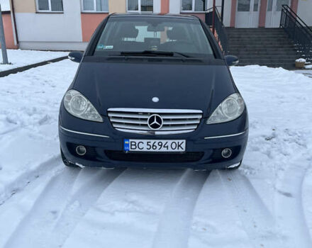 Синий Мерседес А класс, объемом двигателя 1.99 л и пробегом 215 тыс. км за 4500 $, фото 1 на Automoto.ua