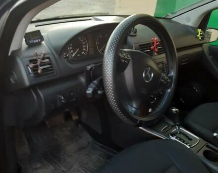 Синий Мерседес А класс, объемом двигателя 2 л и пробегом 233 тыс. км за 4500 $, фото 3 на Automoto.ua