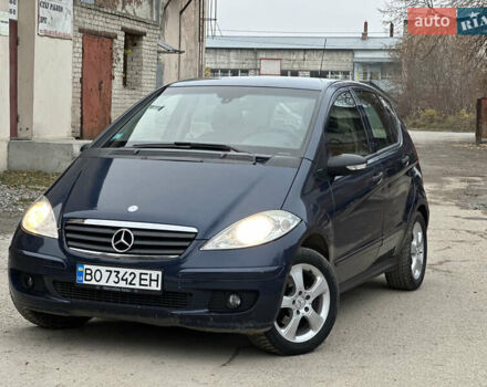 Синий Мерседес А класс, объемом двигателя 1.5 л и пробегом 260 тыс. км за 3750 $, фото 3 на Automoto.ua