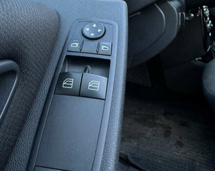 Синий Мерседес А класс, объемом двигателя 1.5 л и пробегом 240 тыс. км за 3699 $, фото 20 на Automoto.ua