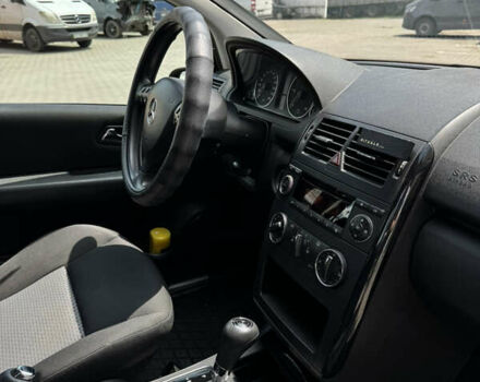 Синій Мерседес А клас, об'ємом двигуна 2 л та пробігом 174 тис. км за 6700 $, фото 6 на Automoto.ua