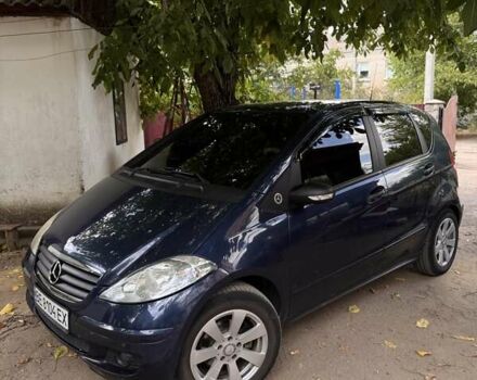 Мерседес А класс 2005 в Вознесенске на Automoto.ua Синий Мерседес А класс, объемом двигателя 2 л и пробегом 255 тыс. км за 5100 $, фото 7 на Automoto.ua