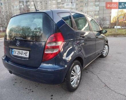 Синий Мерседес А класс, объемом двигателя 1.99 л и пробегом 204 тыс. км за 4300 $, фото 4 на Automoto.ua