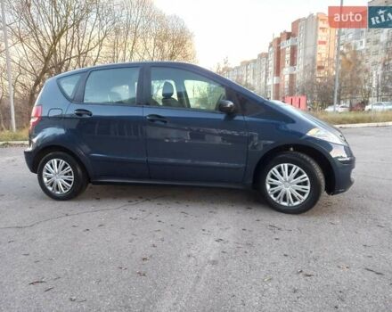 Синий Мерседес А класс, объемом двигателя 1.99 л и пробегом 204 тыс. км за 4300 $, фото 6 на Automoto.ua