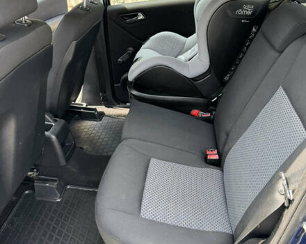 Синій Мерседес А клас, об'ємом двигуна 2 л та пробігом 174 тис. км за 6700 $, фото 31 на Automoto.ua