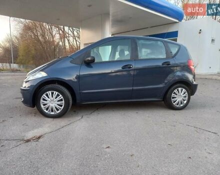 Синий Мерседес А класс, объемом двигателя 1.99 л и пробегом 204 тыс. км за 4300 $, фото 1 на Automoto.ua