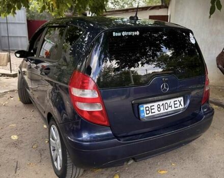 Мерседес А класс 2005 в Вознесенске на Automoto.ua Синий Мерседес А класс, объемом двигателя 2 л и пробегом 255 тыс. км за 5100 $, фото 5 на Automoto.ua