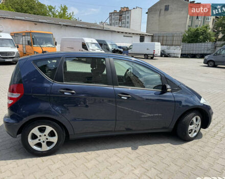 Синій Мерседес А клас, об'ємом двигуна 2 л та пробігом 174 тис. км за 6700 $, фото 44 на Automoto.ua
