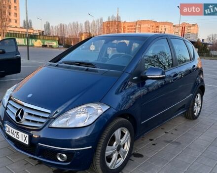 Синий Мерседес А класс, объемом двигателя 1.5 л и пробегом 145 тыс. км за 5500 $, фото 1 на Automoto.ua