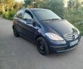 Мерседес А класс 2009 в Ровно на Automoto.ua Синий Мерседес А класс, объемом двигателя 2 л и пробегом 284 тыс. км за 3950 $, фото 1 на Automoto.ua