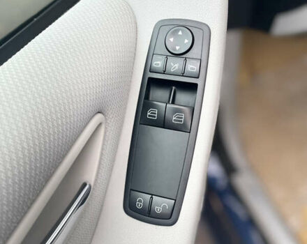 Синий Мерседес А класс, объемом двигателя 1.99 л и пробегом 322 тыс. км за 8000 $, фото 14 на Automoto.ua