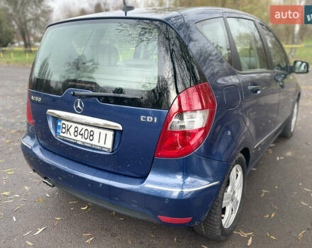 Синий Мерседес А класс, объемом двигателя 1.99 л и пробегом 322 тыс. км за 8000 $, фото 4 на Automoto.ua