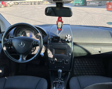 Синий Мерседес А класс, объемом двигателя 2 л и пробегом 260 тыс. км за 6500 $, фото 7 на Automoto.ua