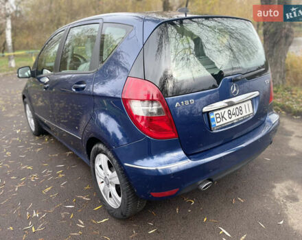 Синий Мерседес А класс, объемом двигателя 1.99 л и пробегом 322 тыс. км за 8000 $, фото 5 на Automoto.ua