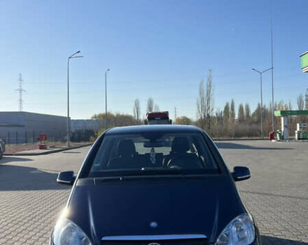 Синий Мерседес А класс, объемом двигателя 2 л и пробегом 260 тыс. км за 6500 $, фото 1 на Automoto.ua