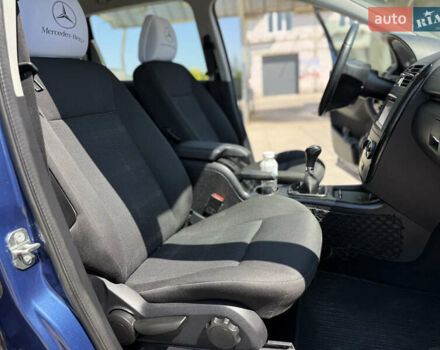 Синий Мерседес А класс, объемом двигателя 2 л и пробегом 226 тыс. км за 7800 $, фото 19 на Automoto.ua