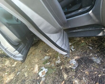 Синий Мерседес А класс, объемом двигателя 2 л и пробегом 300 тыс. км за 1600 $, фото 4 на Automoto.ua