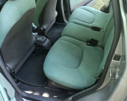 Синий Мерседес А класс, объемом двигателя 2 л и пробегом 300 тыс. км за 1600 $, фото 9 на Automoto.ua