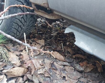 Синий Мерседес А класс, объемом двигателя 2 л и пробегом 300 тыс. км за 1600 $, фото 11 на Automoto.ua