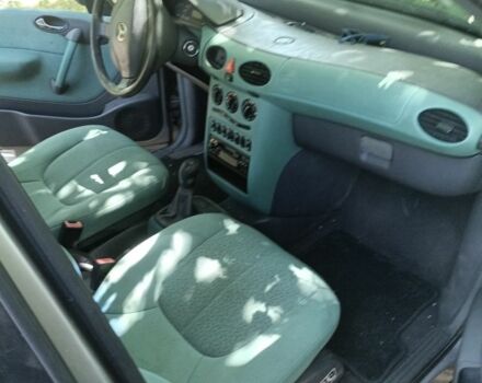 Синий Мерседес А класс, объемом двигателя 2 л и пробегом 300 тыс. км за 1600 $, фото 1 на Automoto.ua