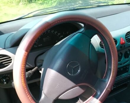 Синий Мерседес А класс, объемом двигателя 1.6 л и пробегом 253 тыс. км за 2900 $, фото 2 на Automoto.ua