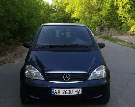 Синий Мерседес А класс, объемом двигателя 1.7 л и пробегом 270 тыс. км за 3800 $, фото 5 на Automoto.ua