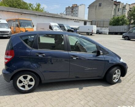 Синий Мерседес А класс, объемом двигателя 2 л и пробегом 174 тыс. км за 6700 $, фото 4 на Automoto.ua