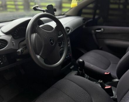 Синій Мерседес А клас, об'ємом двигуна 1.4 л та пробігом 138 тис. км за 3300 $, фото 5 на Automoto.ua