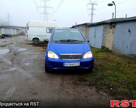 Синий Мерседес А класс, объемом двигателя 1.6 л и пробегом 230 тыс. км за 2499 $, фото 1 на Automoto.ua