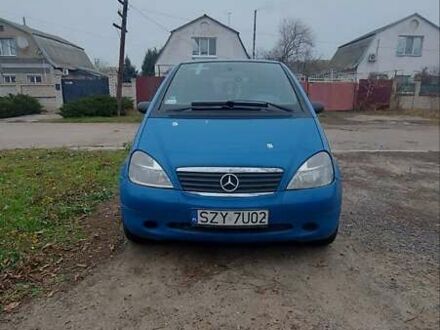 Мерседес А клас 1998 у Миколаєві на Automoto.ua Синій Мерседес А клас, об'ємом двигуна 1.4 л та пробігом 245 тис. км за 1350 $, фото 1 на Automoto.ua