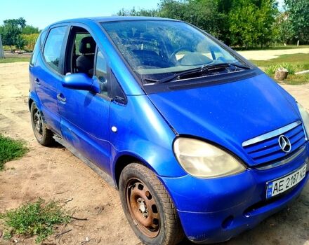 Синій Мерседес А клас, об'ємом двигуна 1.7 л та пробігом 233 тис. км за 1100 $, фото 1 на Automoto.ua