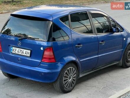 Мерседес А клас 1998 у Дніпро (Дніпропетровську) на Automoto.ua Синій Мерседес А клас, об'ємом двигуна 1.4 л та пробігом 350 тис. км за 2400 $, фото 1 на Automoto.ua