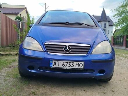 Синий Мерседес А класс, объемом двигателя 1.4 л и пробегом 292 тыс. км за 3000 $, фото 1 на Automoto.ua