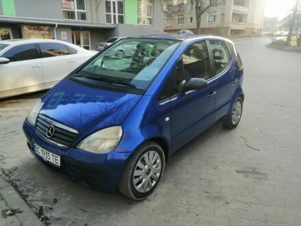 Синий Мерседес А класс, объемом двигателя 1.4 л и пробегом 208 тыс. км за 2200 $, фото 1 на Automoto.ua