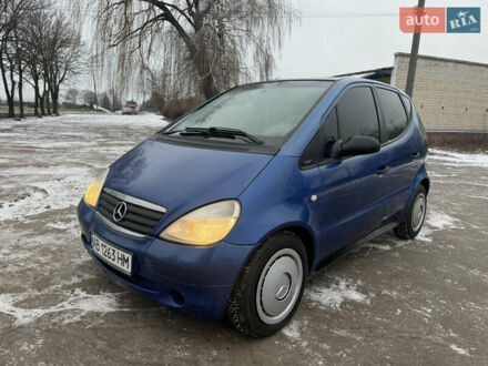 Синий Мерседес А класс, объемом двигателя 1.7 л и пробегом 200 тыс. км за 3000 $, фото 1 на Automoto.ua