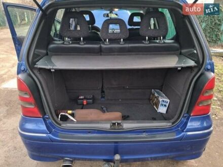 Синий Мерседес А класс, объемом двигателя 1.4 л и пробегом 189 тыс. км за 3509 $, фото 1 на Automoto.ua