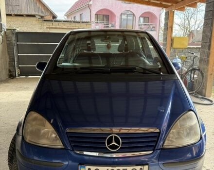 Мерседес А класс 2001 в Хусте на Automoto.ua Синий Мерседес А класс, объемом двигателя 1.7 л и пробегом 280 тыс. км за 2800 $, фото 1 на Automoto.ua