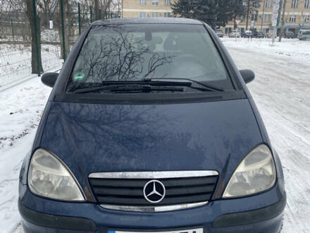 Синий Мерседес А класс, объемом двигателя 1.69 л и пробегом 366 тыс. км за 3001 $, фото 1 на Automoto.ua