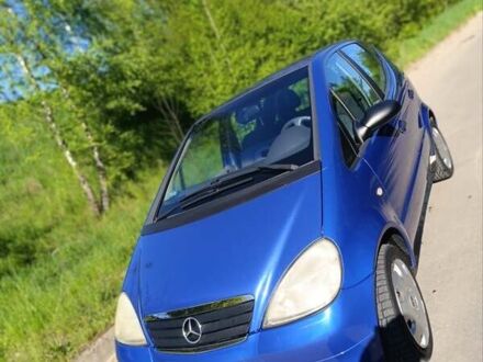 Мерседес А класс 2001 в Львове на Automoto.ua Синий Мерседес А класс, объемом двигателя 1.6 л и пробегом 175 тыс. км за 2500 $, фото 1 на Automoto.ua