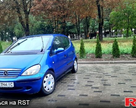 Синій Мерседес А клас, об'ємом двигуна 1.7 л та пробігом 250 тис. км за 3450 $, фото 1 на Automoto.ua