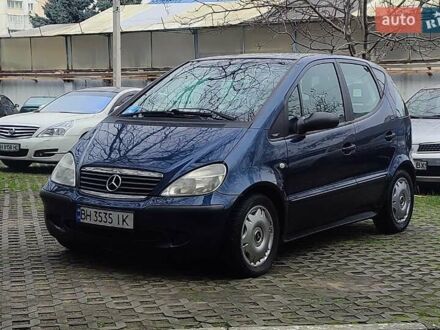 Синий Мерседес А класс, объемом двигателя 1.7 л и пробегом 217 тыс. км за 4100 $, фото 1 на Automoto.ua